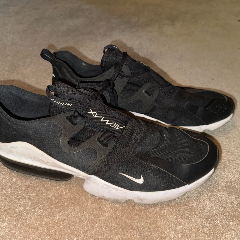 Nike Air Max Men's Black and White Athletic Shoes